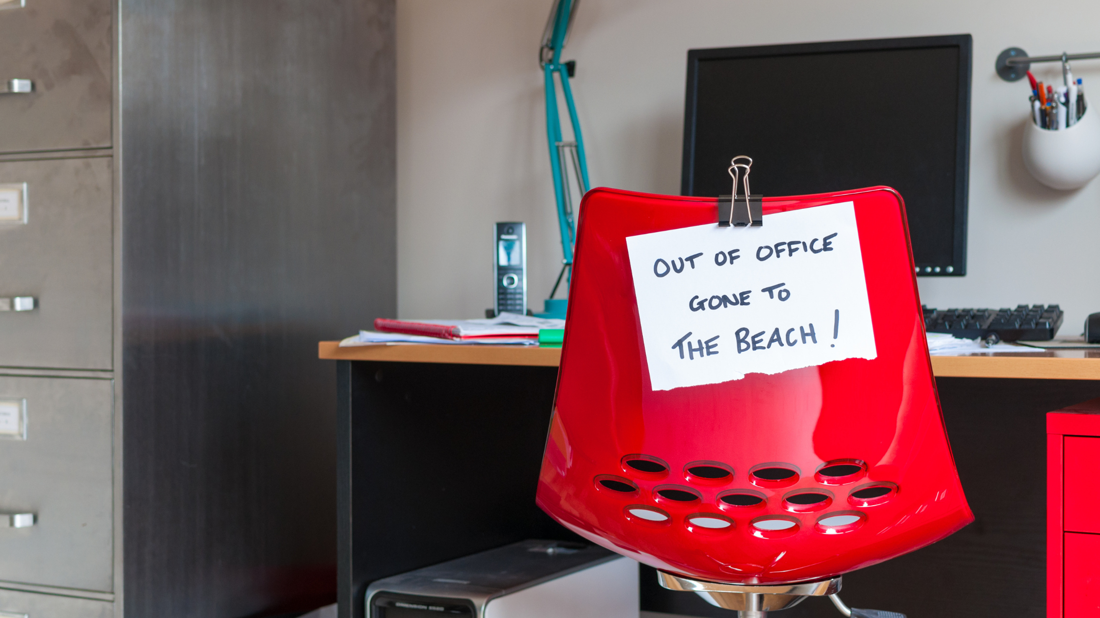 10 Reasons Why You Should Consider Putting On An Out-Of-Office Email